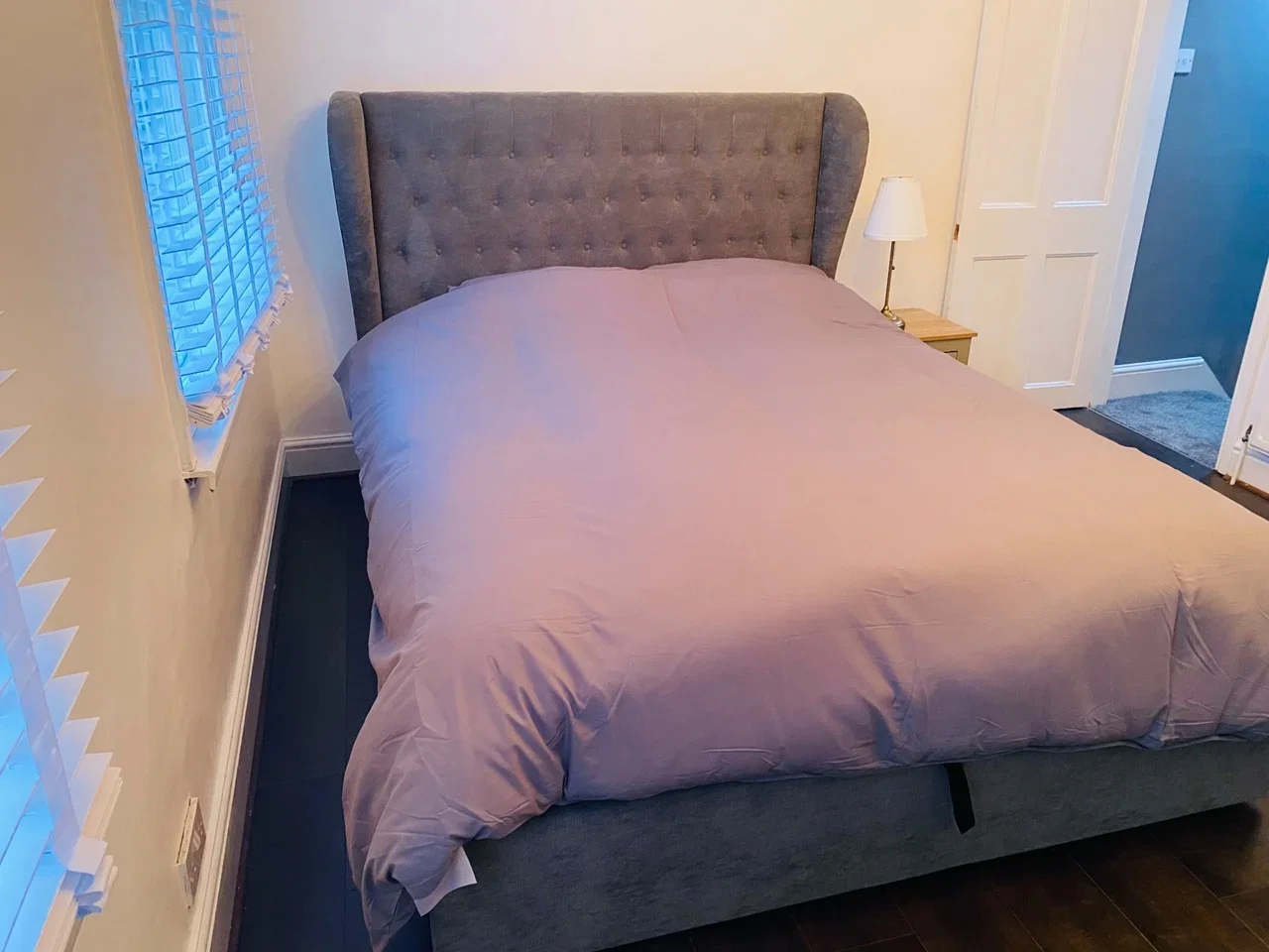 Room Tunmarsh Lane in Greater London