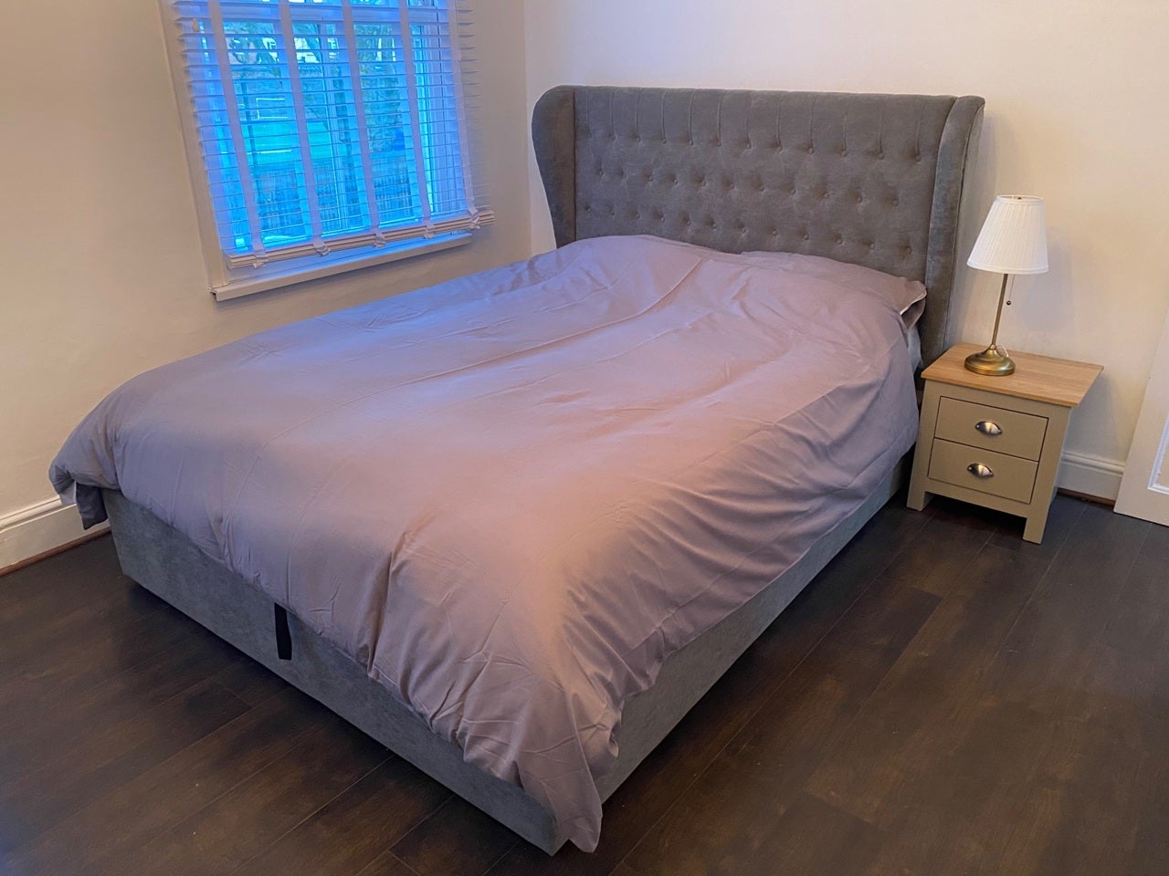 Room Tunmarsh Lane in Greater London