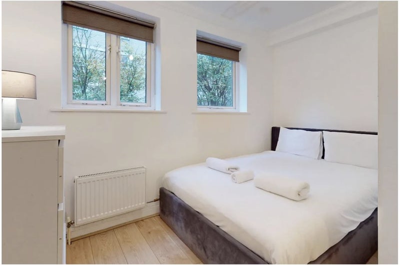 Room Paton Street in Greater London