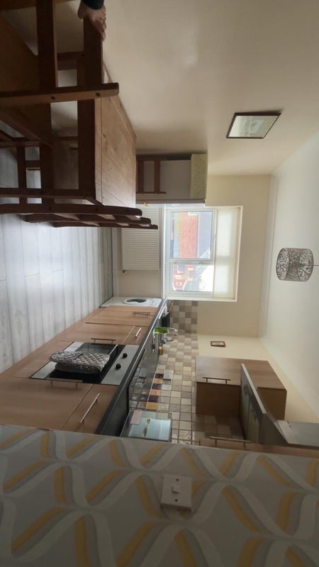 Flat Florence Avenue in Maidenhead