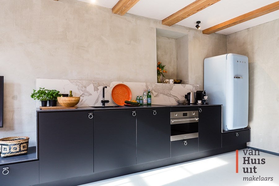Woning te huur: Warmoesstraat, Amsterdam