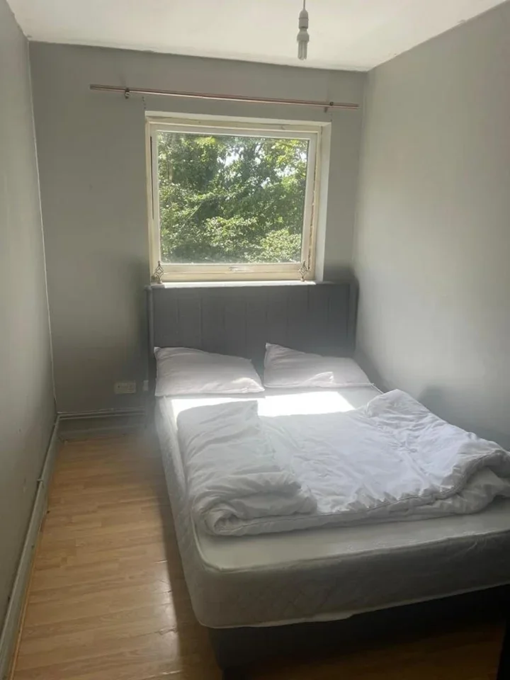 Flat The Ridgeway in Greater London