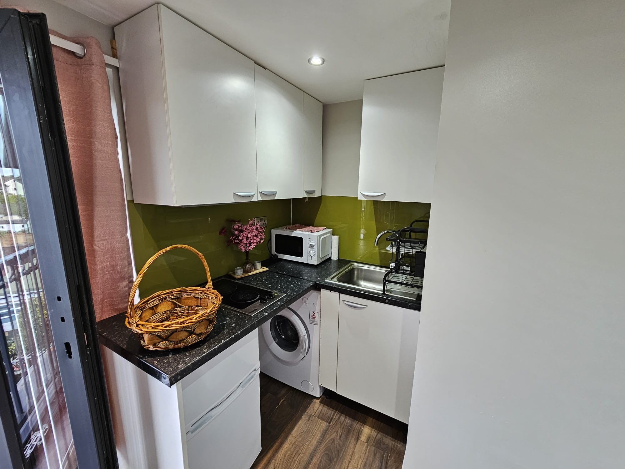 Flat Dawlish Drive in Greater London