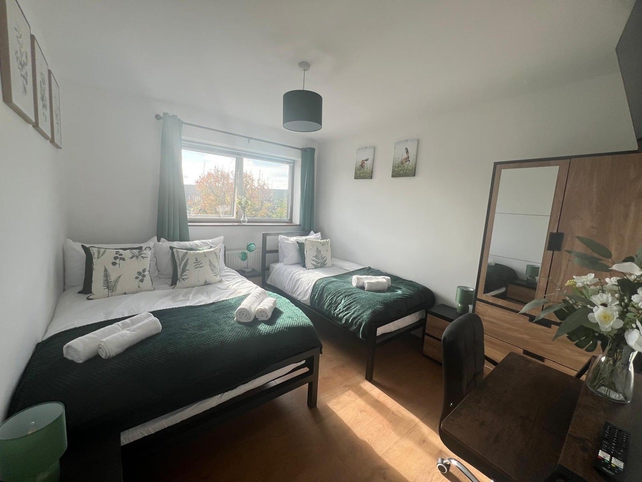 House Freshwell Avenue in Greater London