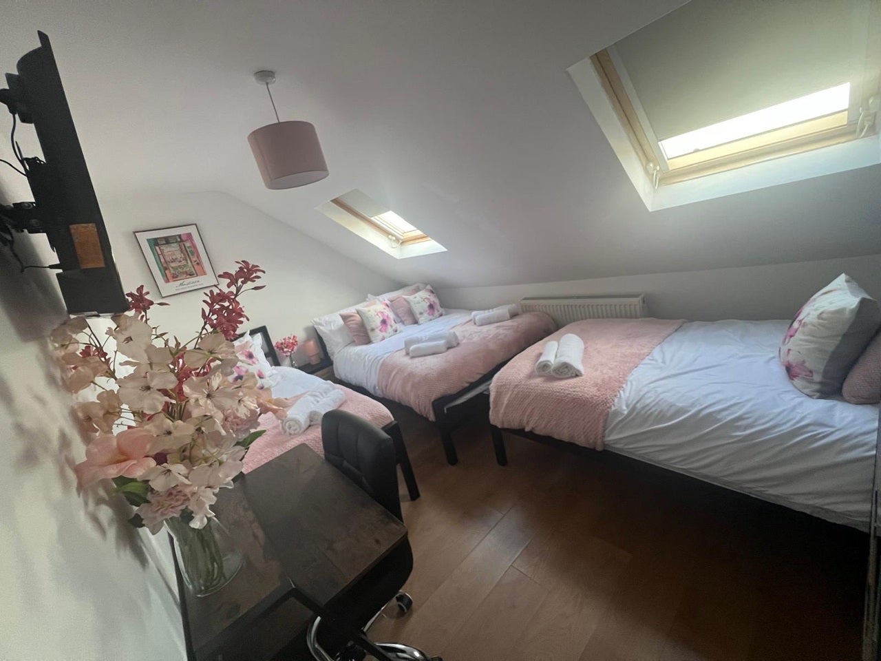 House Freshwell Avenue in Greater London