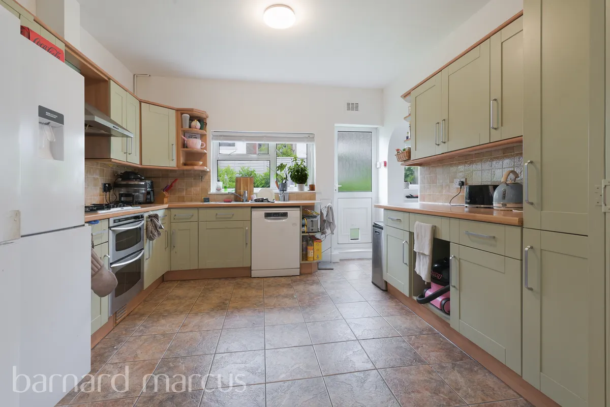 House Garratt Terrace in Greater London