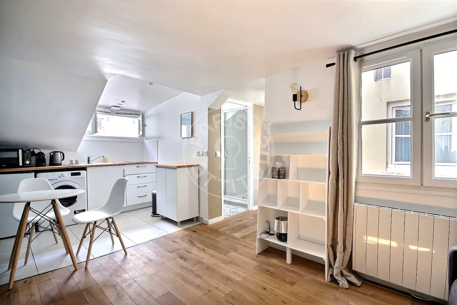 Flat Rue des Acacias in Paris