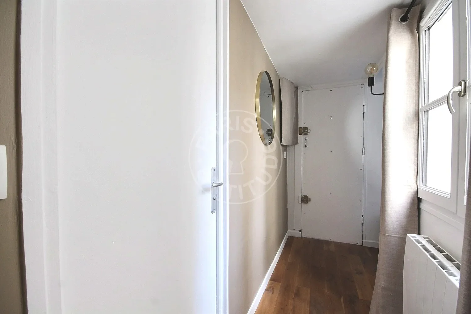 Flat Rue des Acacias in Paris