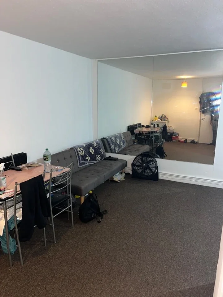 Flat Newby Place in Greater London