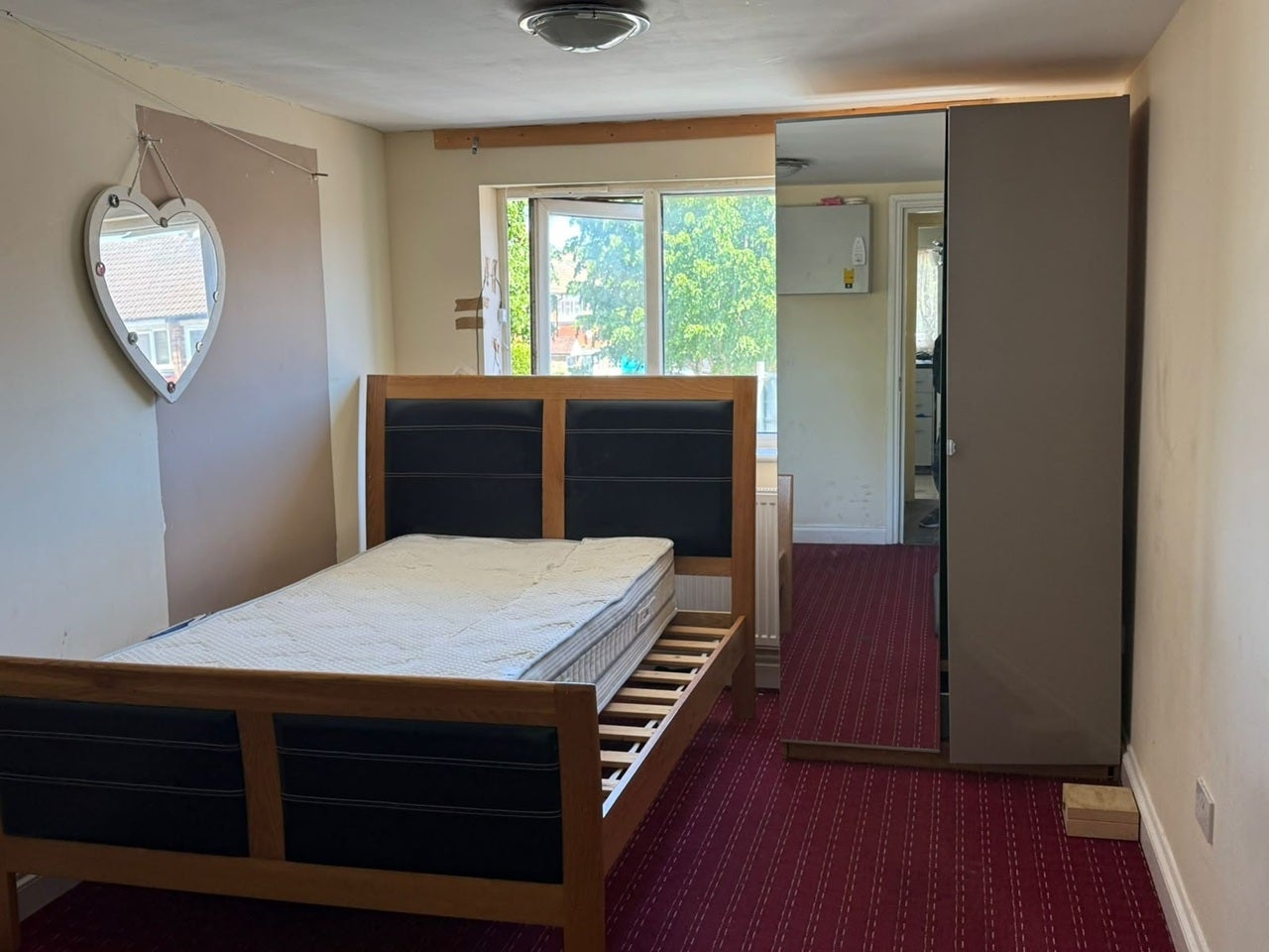 Room Ormerod Gardens in Greater London