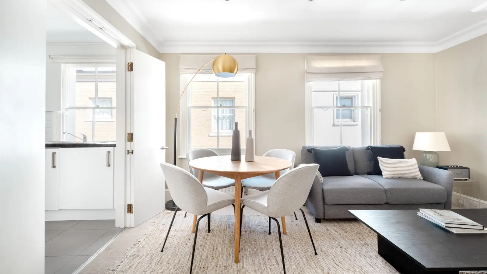 Flat Gloucester Road in Greater London