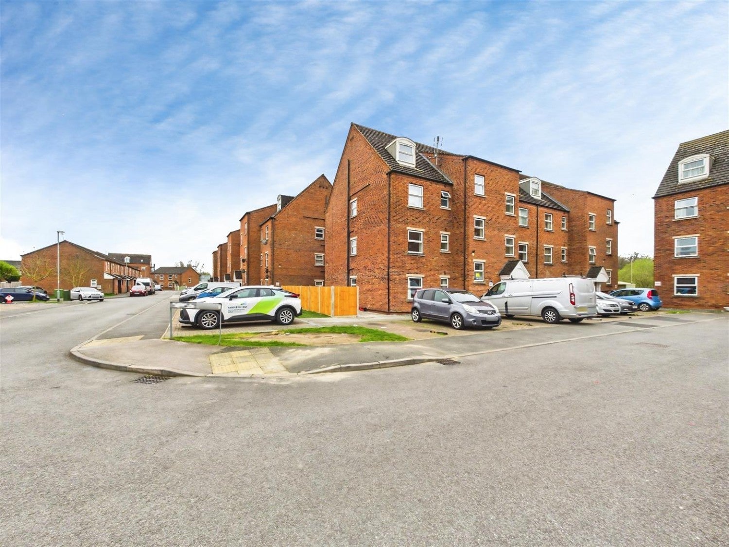 Flat Willow Tree Close in Lincoln