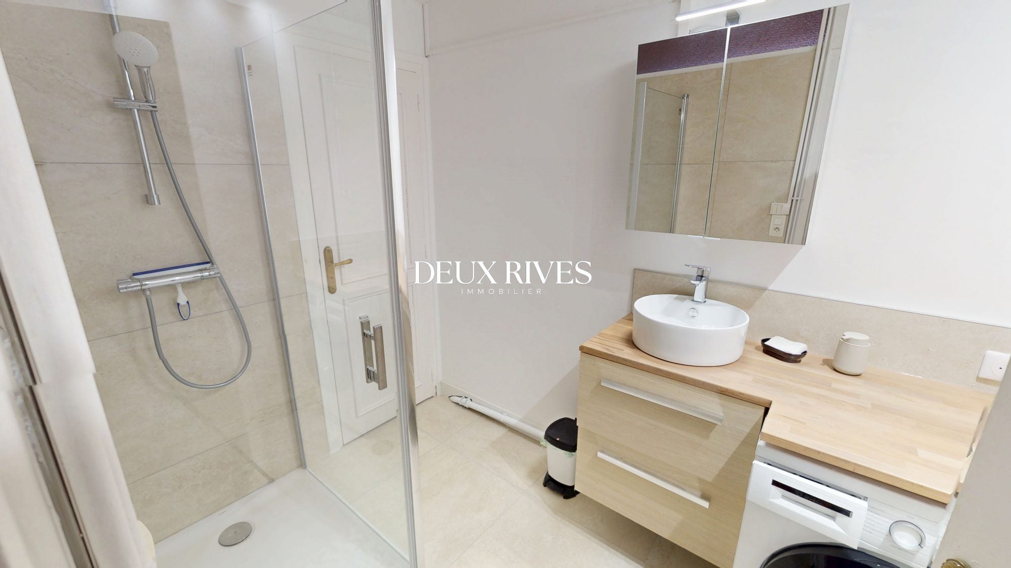 Flat Quai Fernand-Crouan in Nantes
