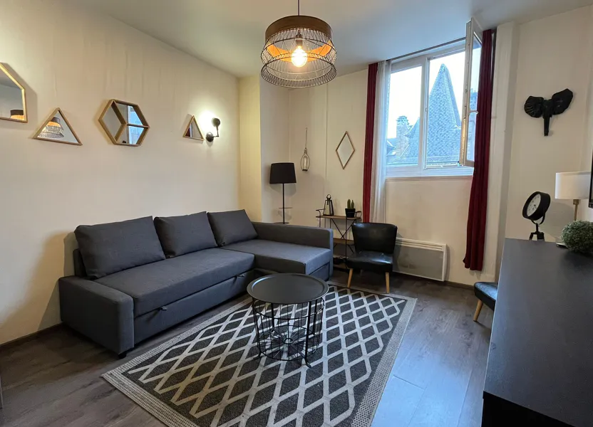 Chambre Rue de la Tirelire à Reims