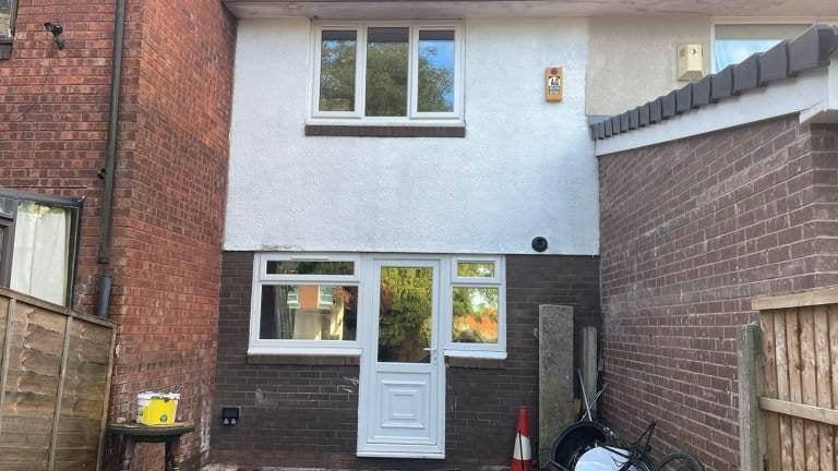 House Kilsby Close in Farnworth