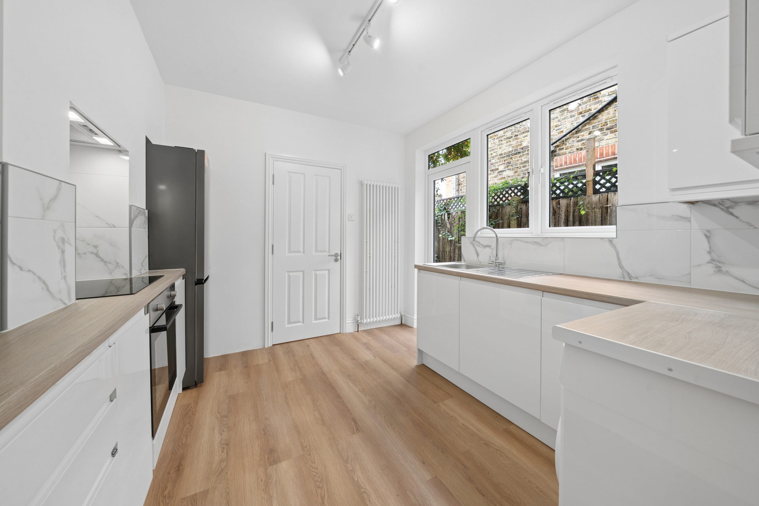 Flat Carr Road in Greater London