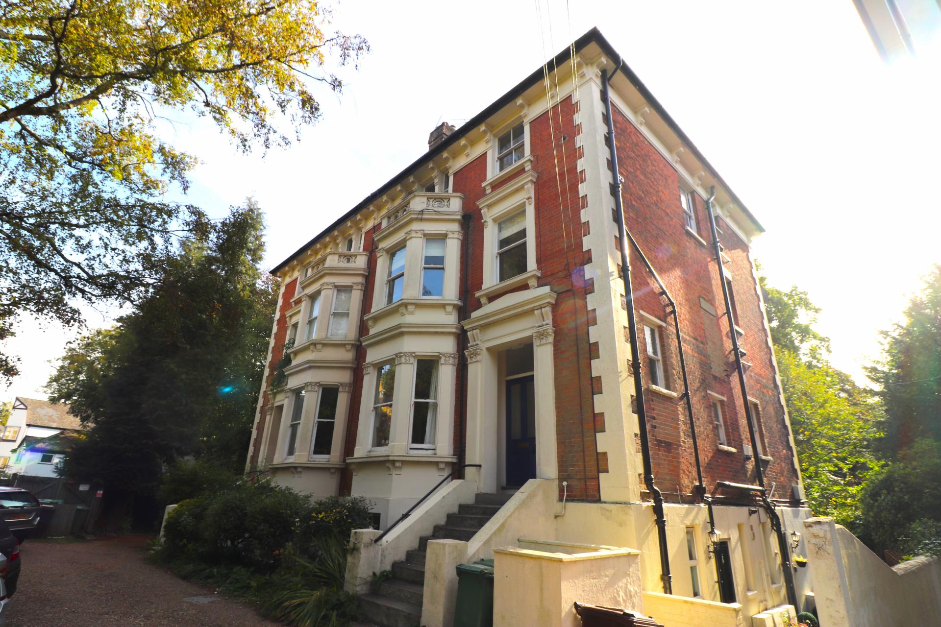 Flat Linden Park Road in Tunbridge Wells