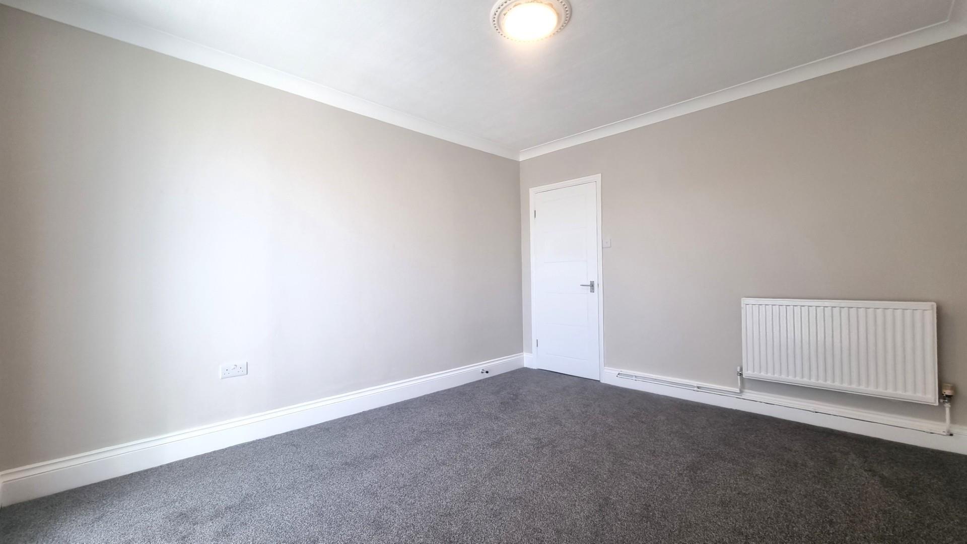 Flat Wilton Road in Greater London