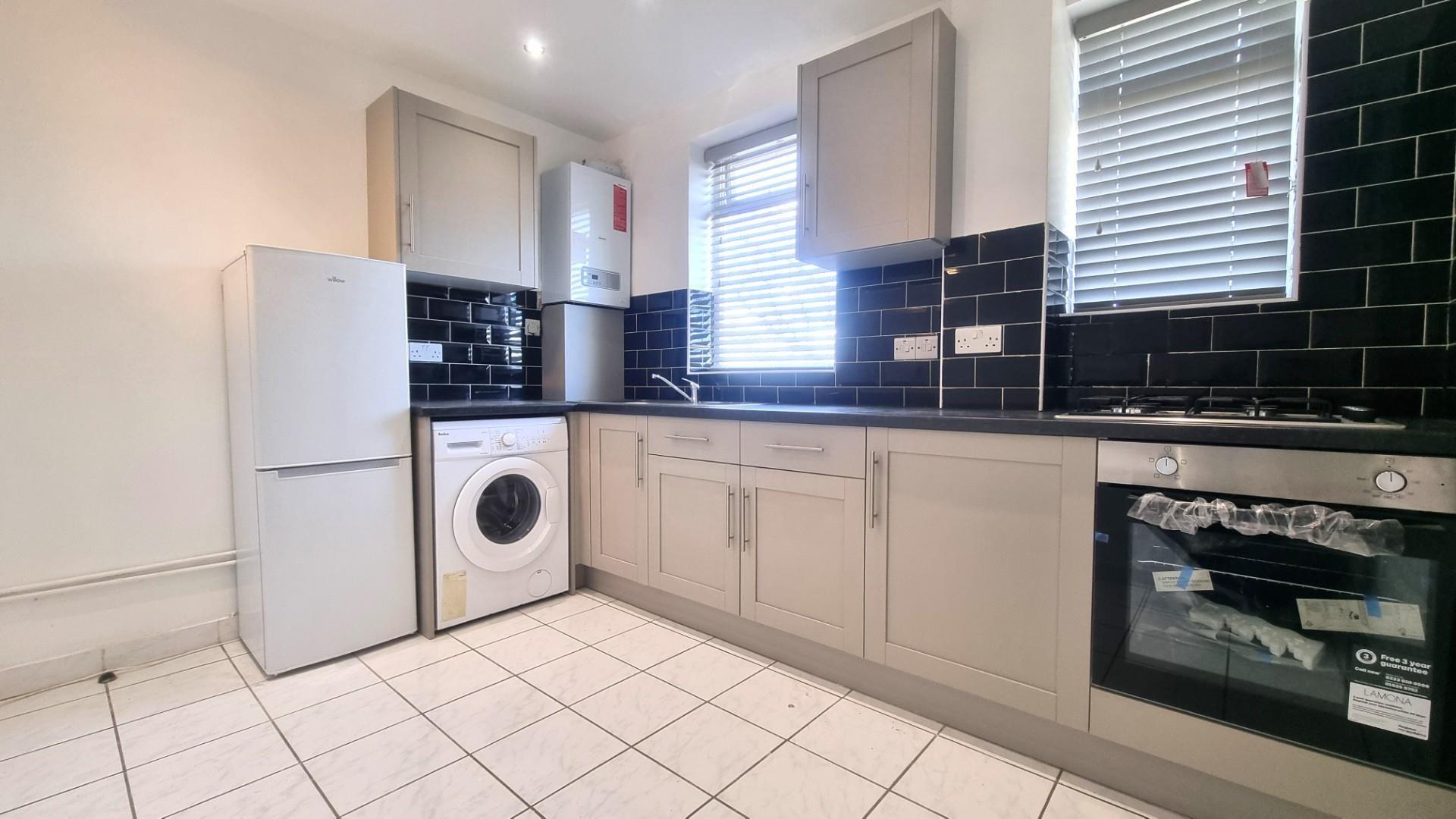 Flat Wilton Road in Greater London