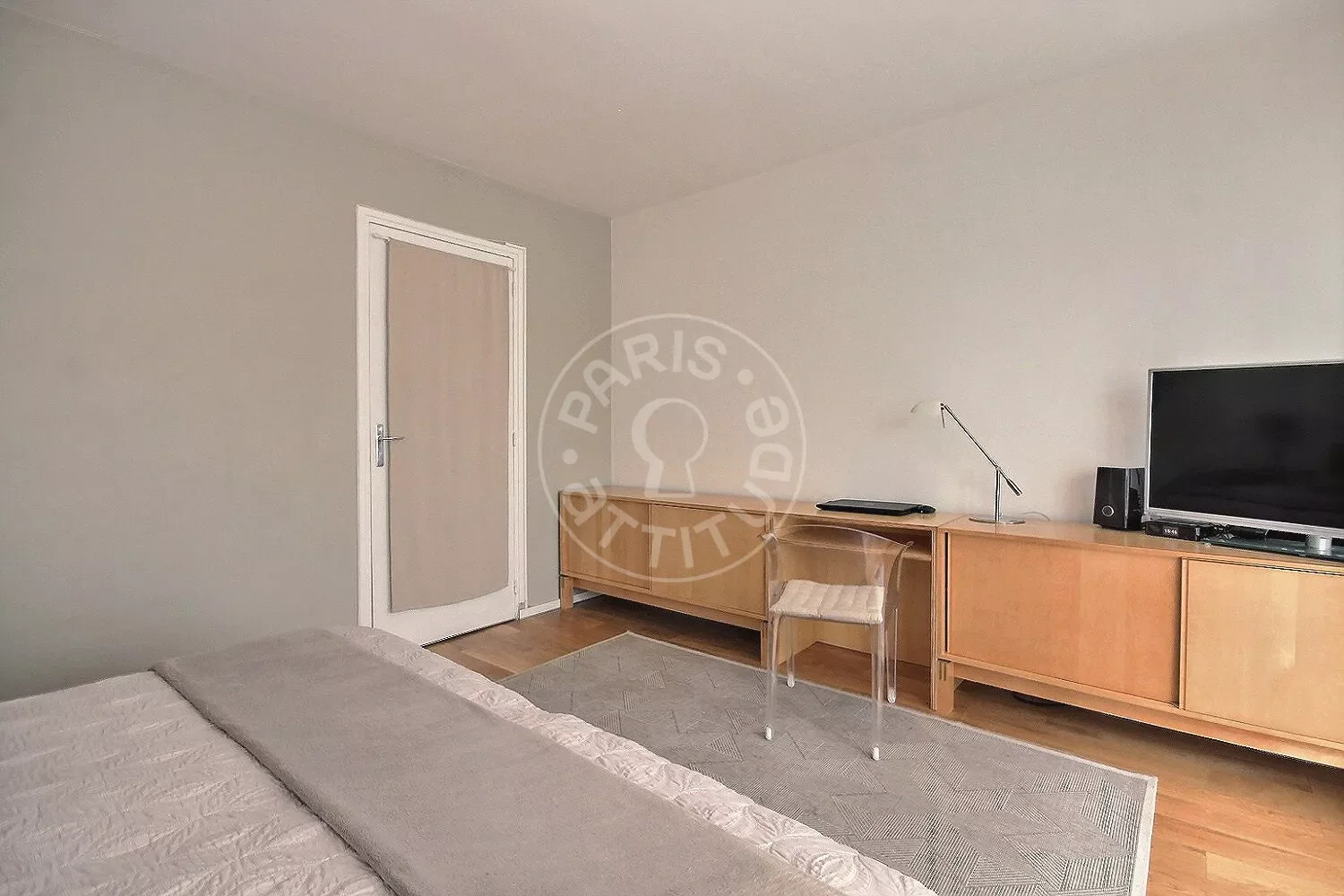 Flat Rue des Bergers in Paris