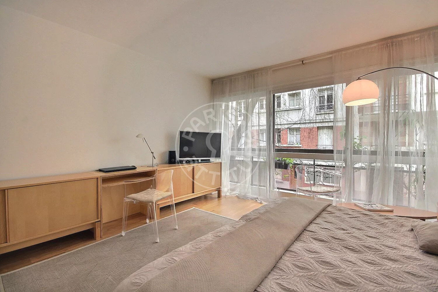 Flat Rue des Bergers in Paris