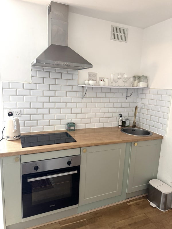 Flat Mansfield Road in Greater London