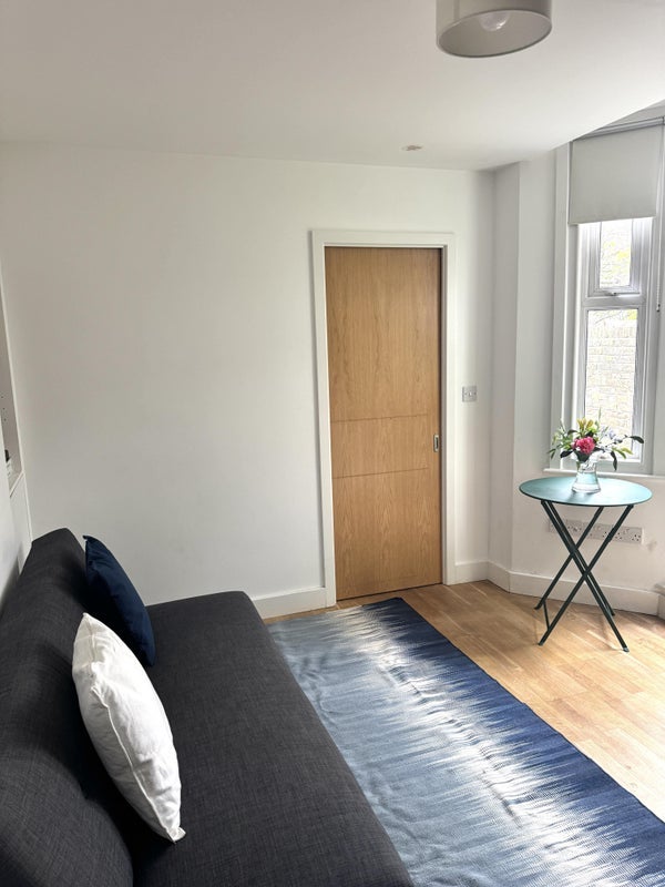 Flat Mansfield Road in Greater London