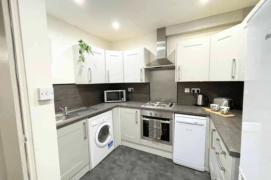 Flat Eden Way in Greater London