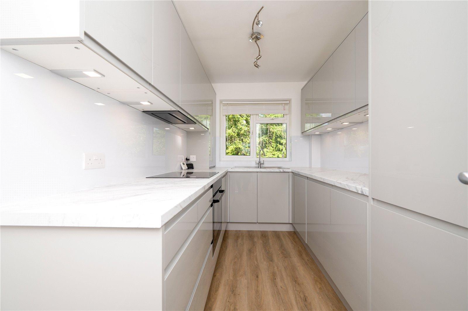 Flat Carlisle Avenue in St Albans