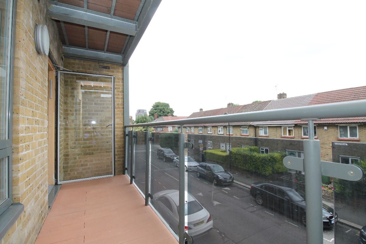 Flat Shirley Street in Greater London