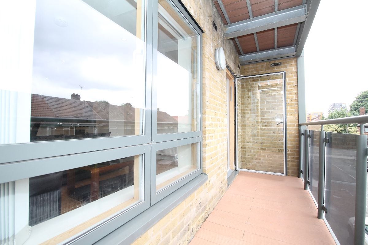 Flat Shirley Street in Greater London