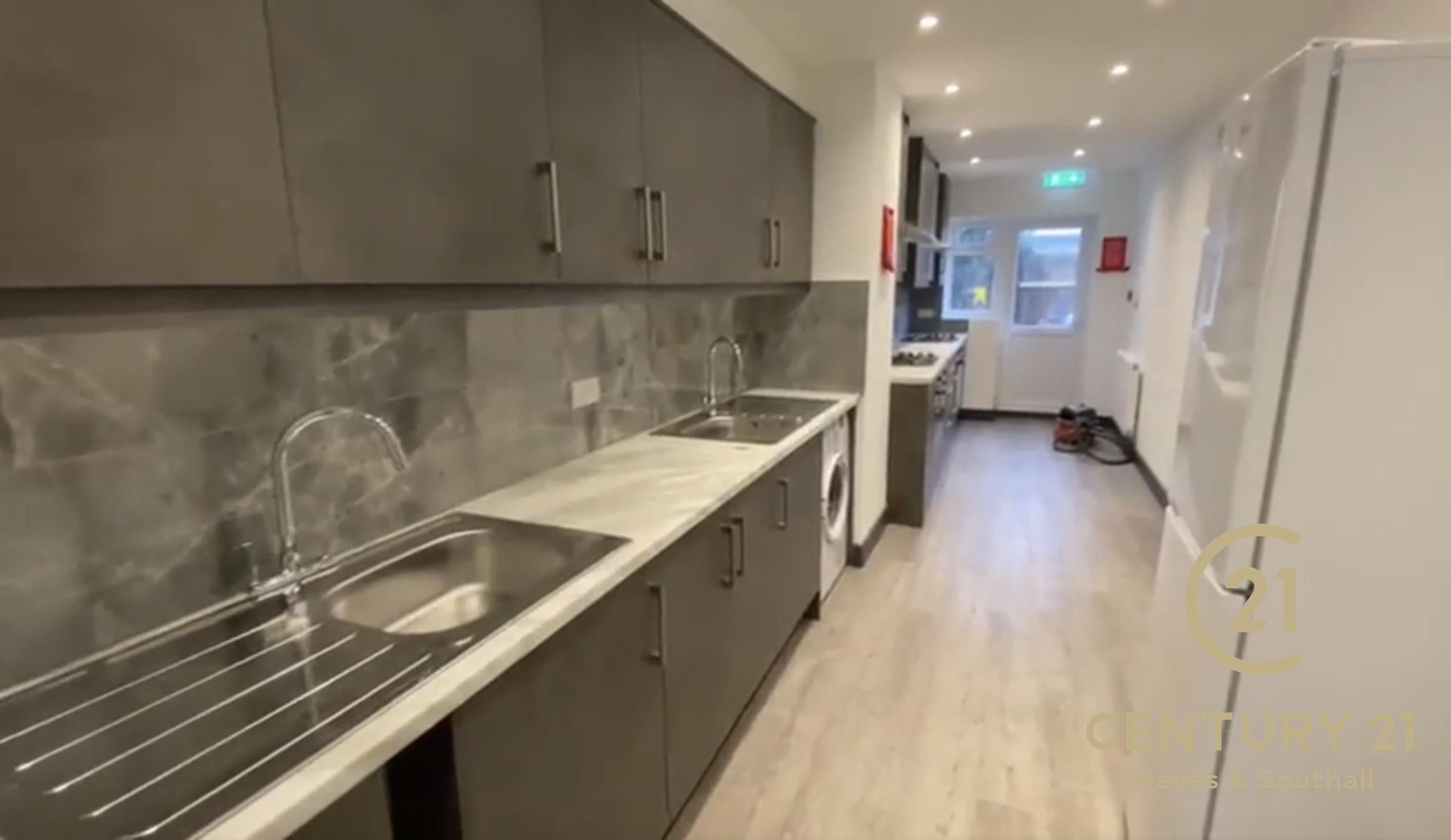 Room Sipson Road in Greater London