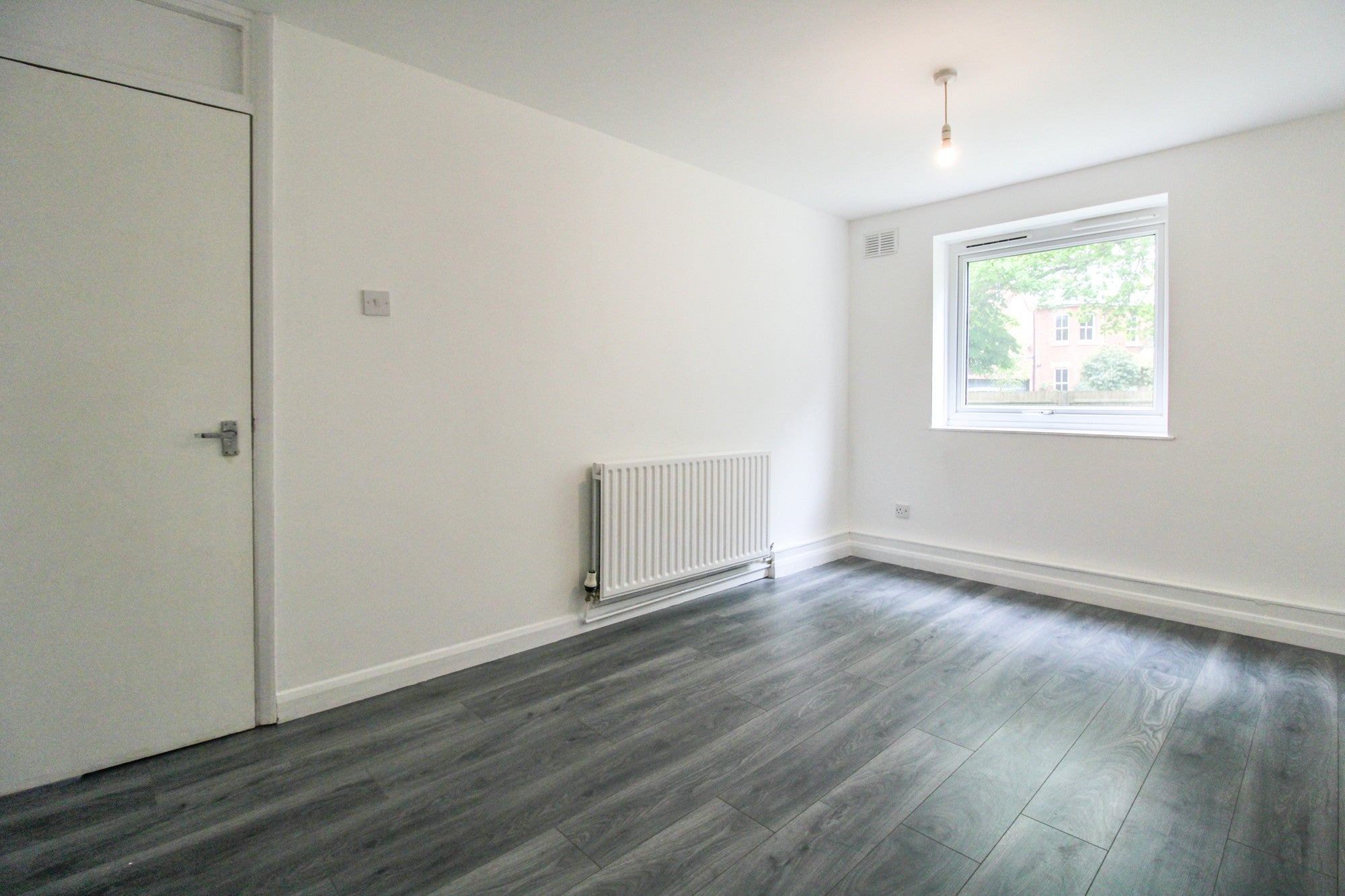 Flat Fairfax Mews in Rushmoor