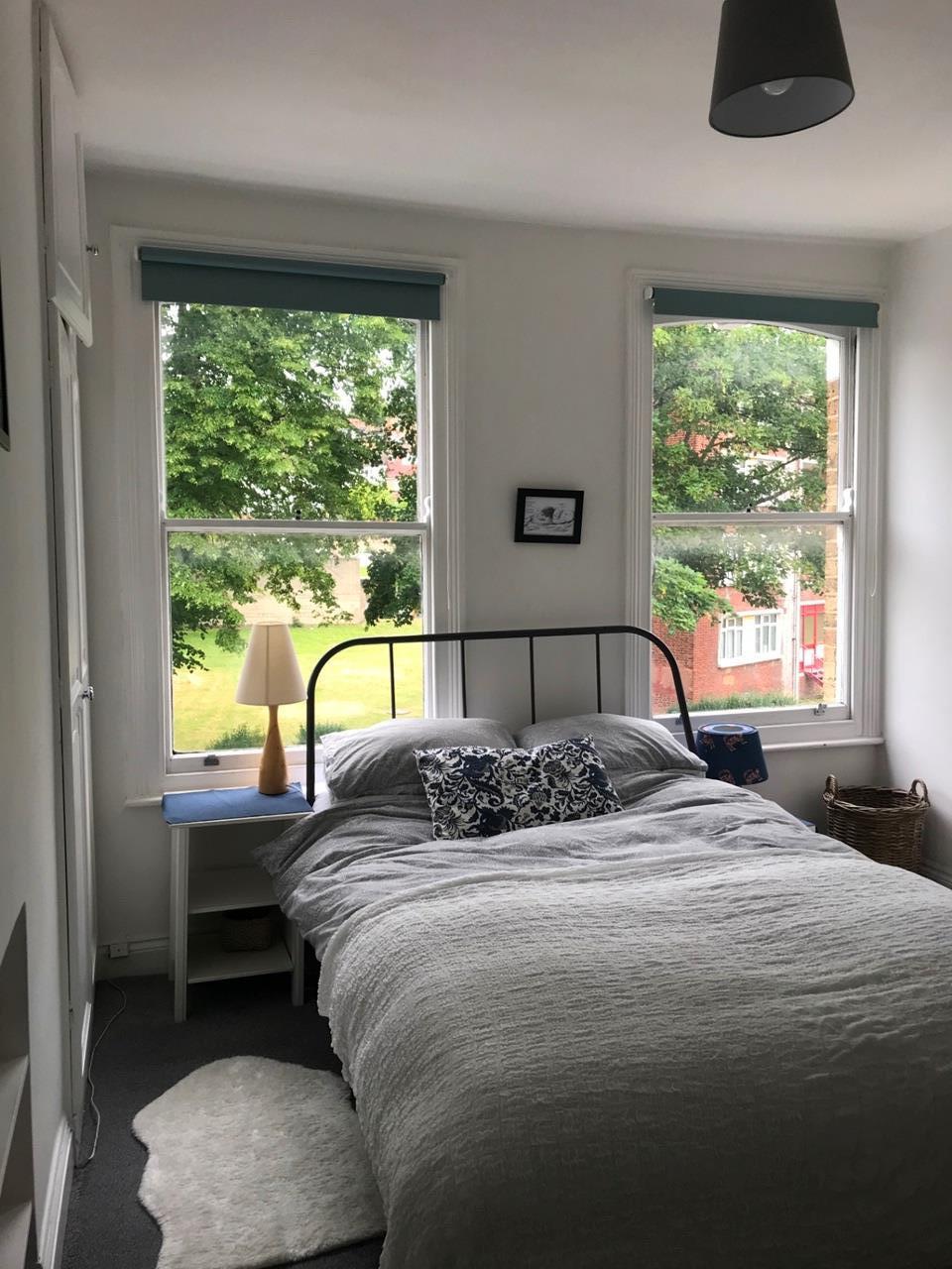 Flat Devonshire Road in Greater London
