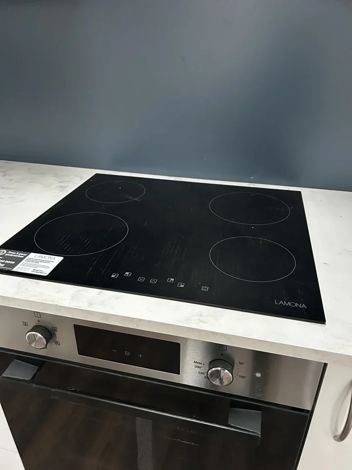 Flat Netherwood Road in Greater London