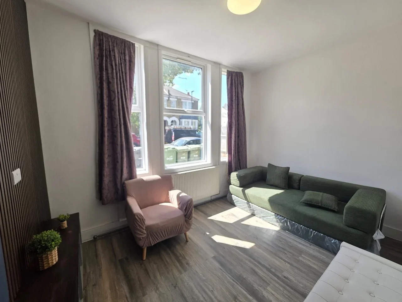 Flat Prioress Road in Greater London