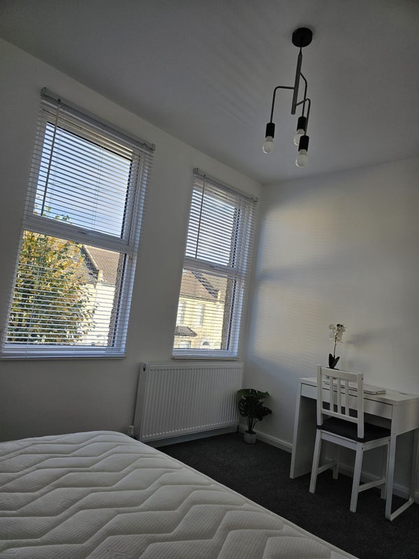 Room Selhurst New Road in Greater London