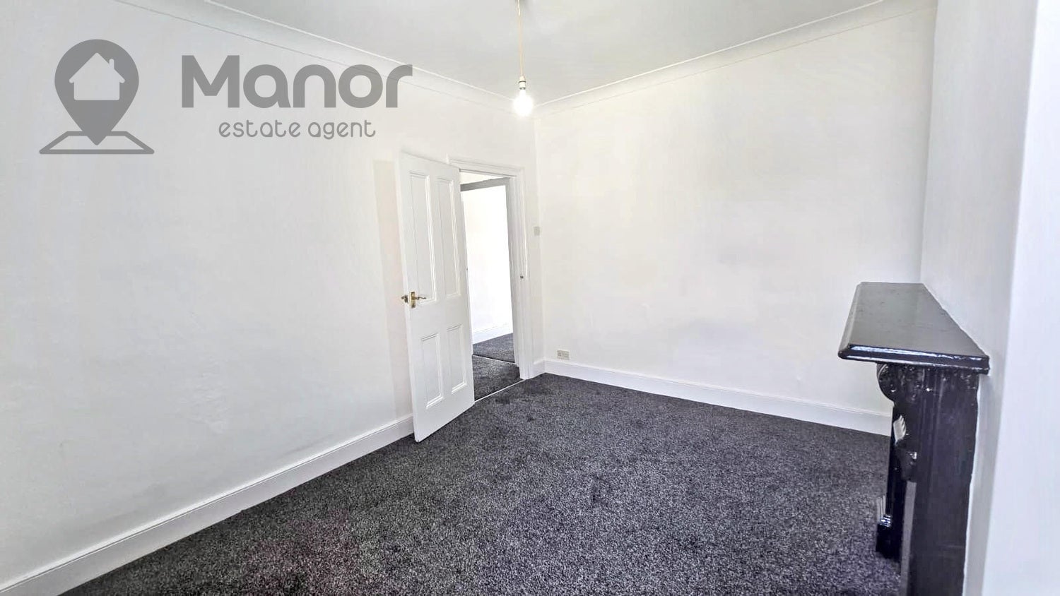 Flat Second Avenue in Greater London