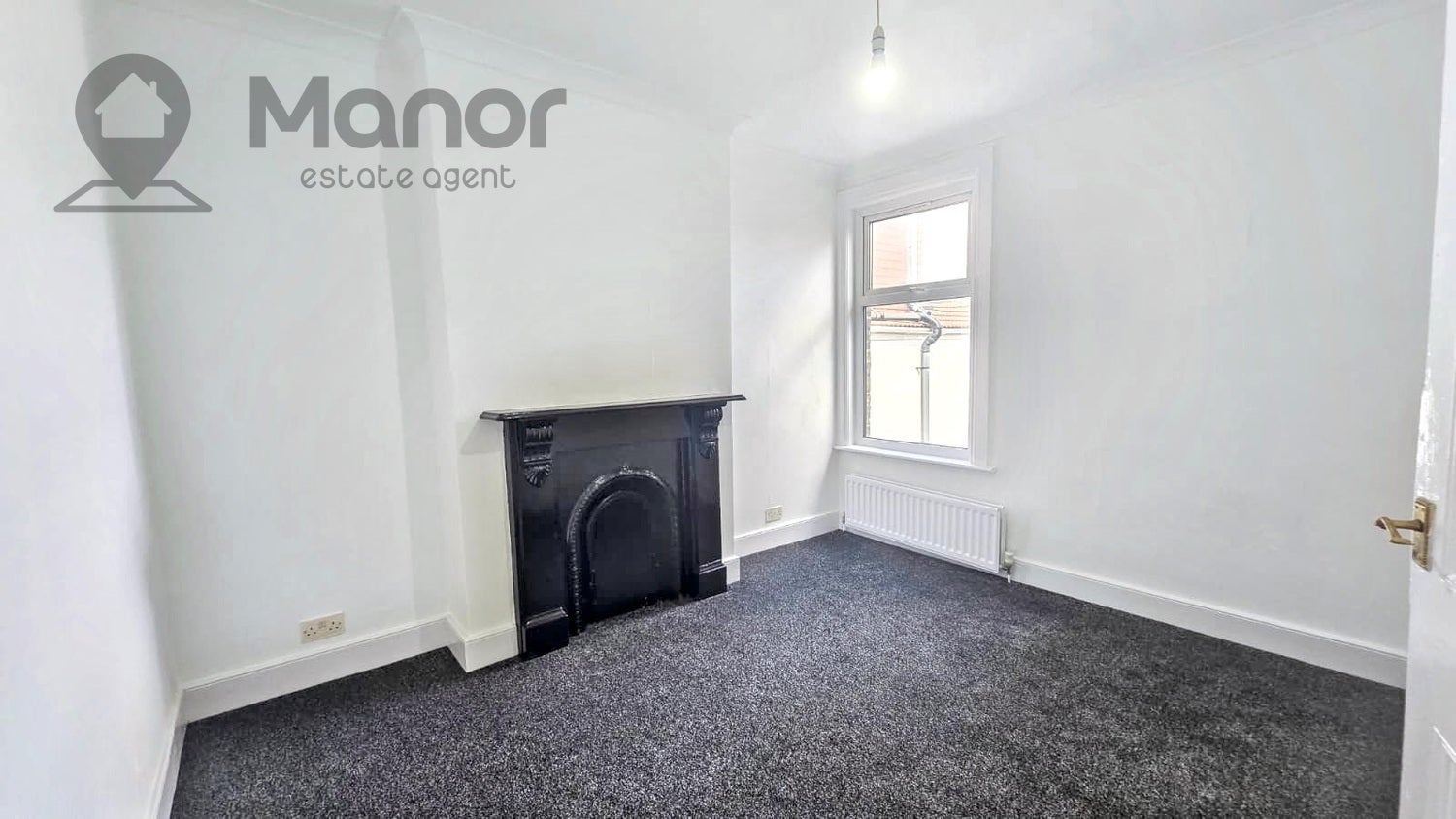 Flat Second Avenue in Greater London