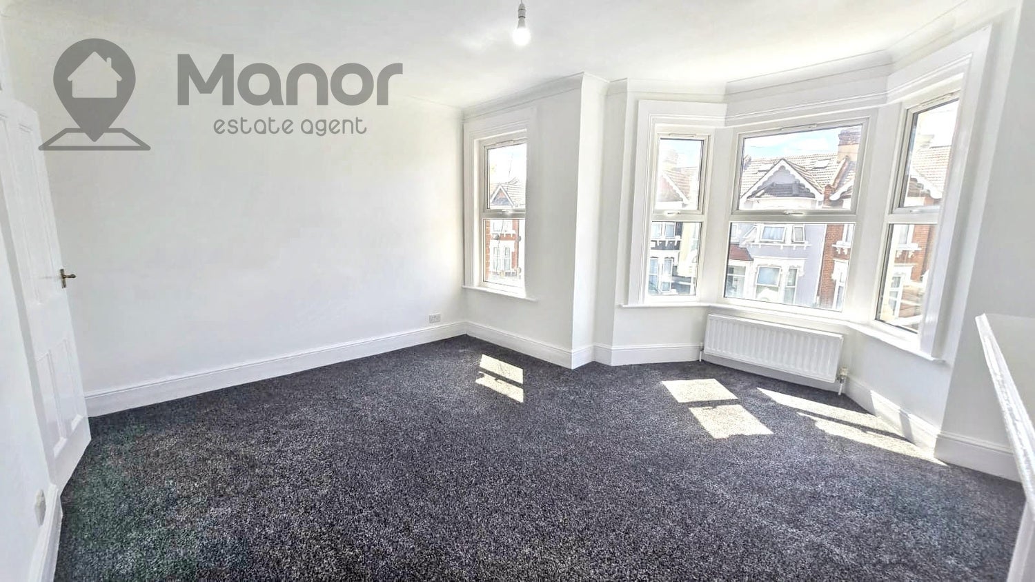Flat Second Avenue in Greater London