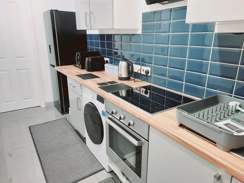 Room Roebuck Close in Luton