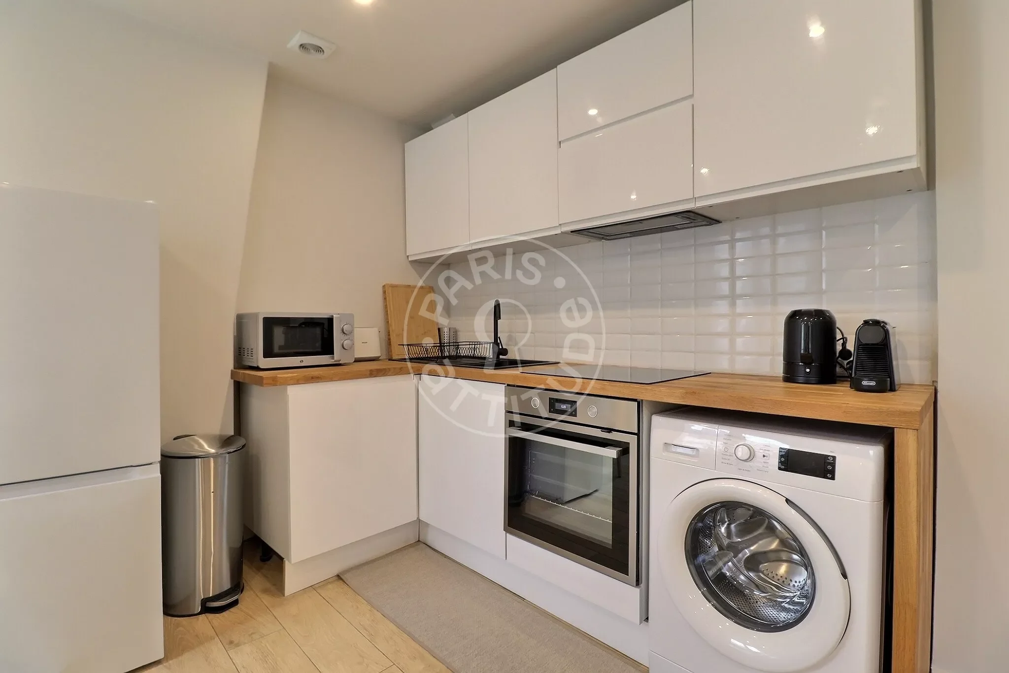 Appartement Rue de Lévis à Paris