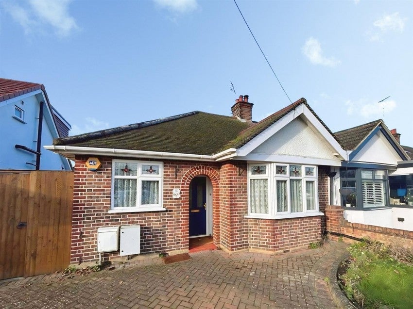 House Radlett Road in Watford