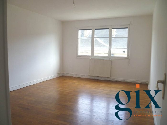 Flat Rue Dolomieu in Grenoble