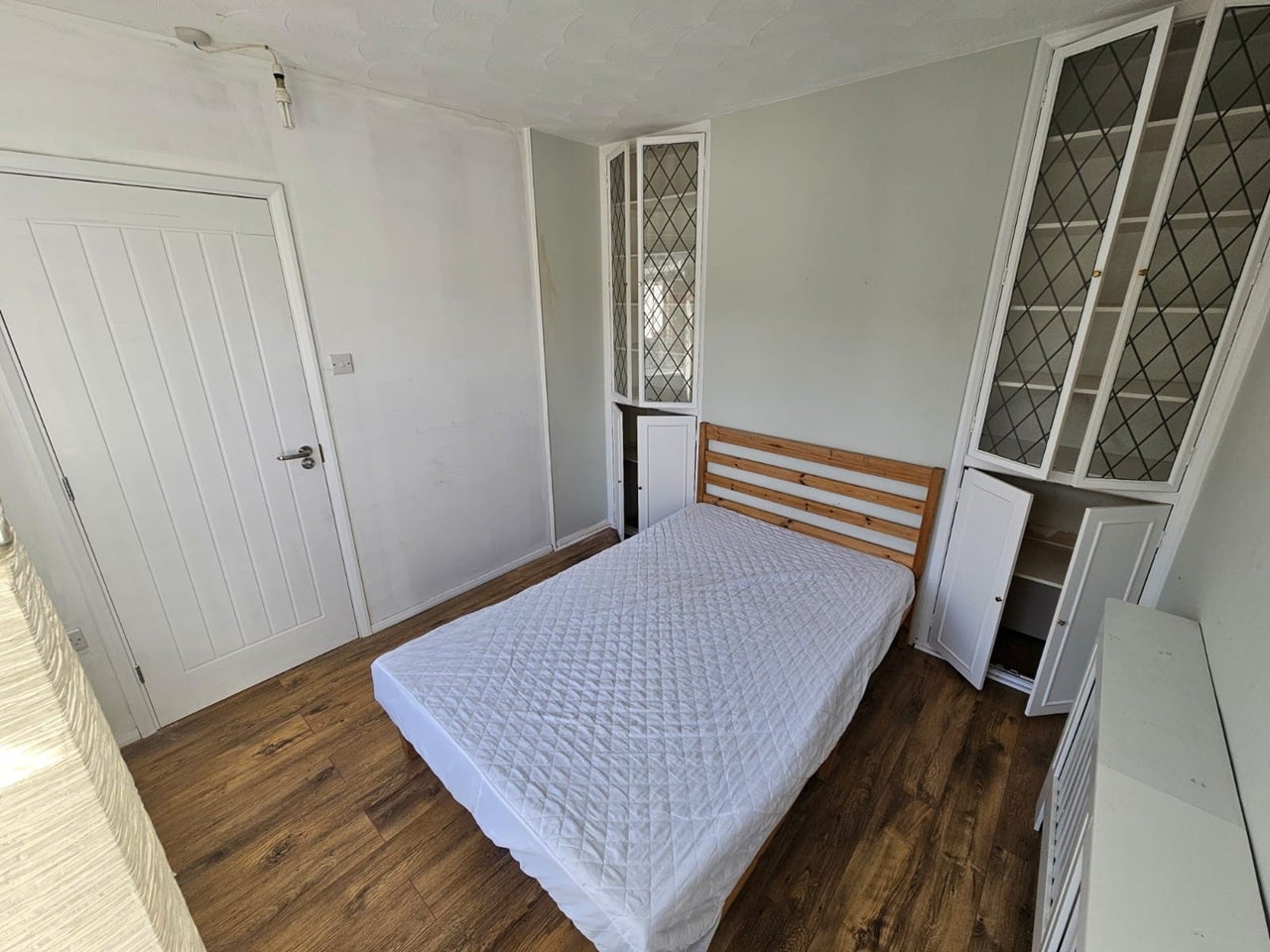 Room Trevor Close in Greater London