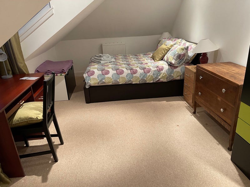 Room Priestfield Road in City of Edinburgh