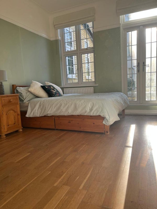Room Putney Hill in Greater London