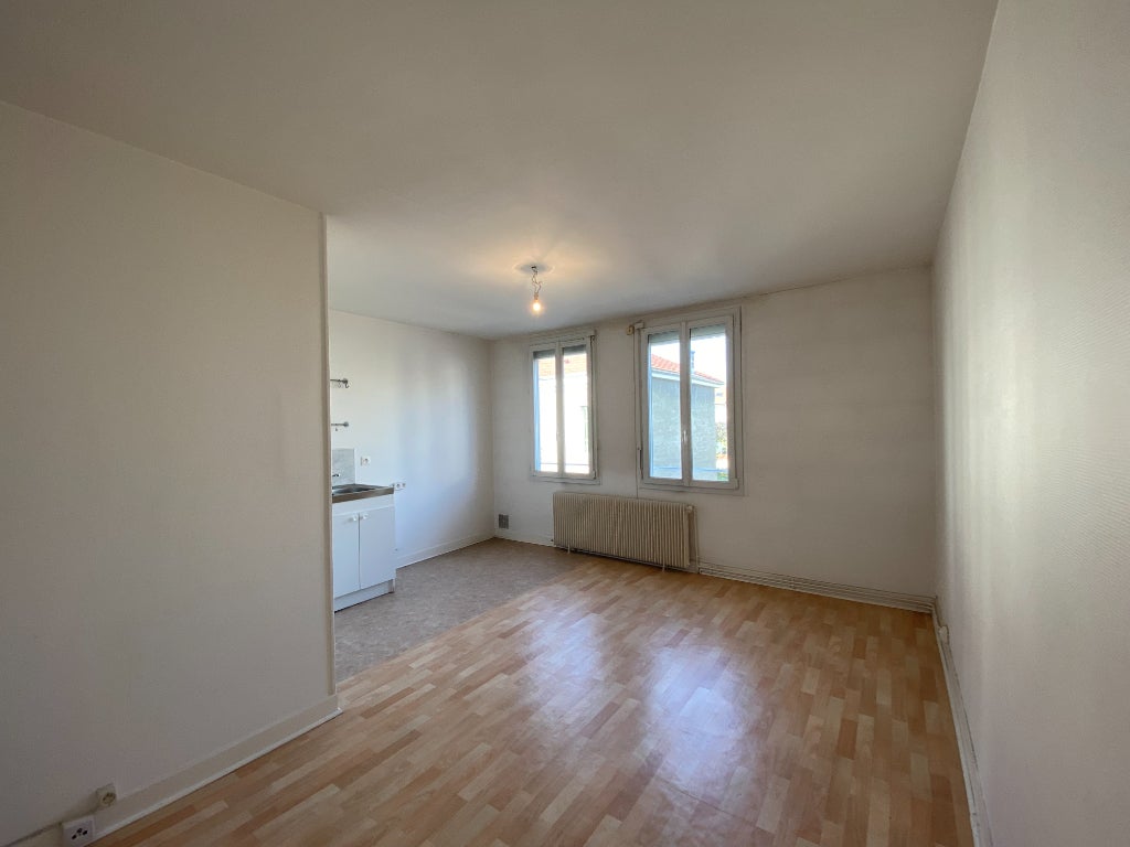 Appartement Rue Antoine Goussiez à Reims