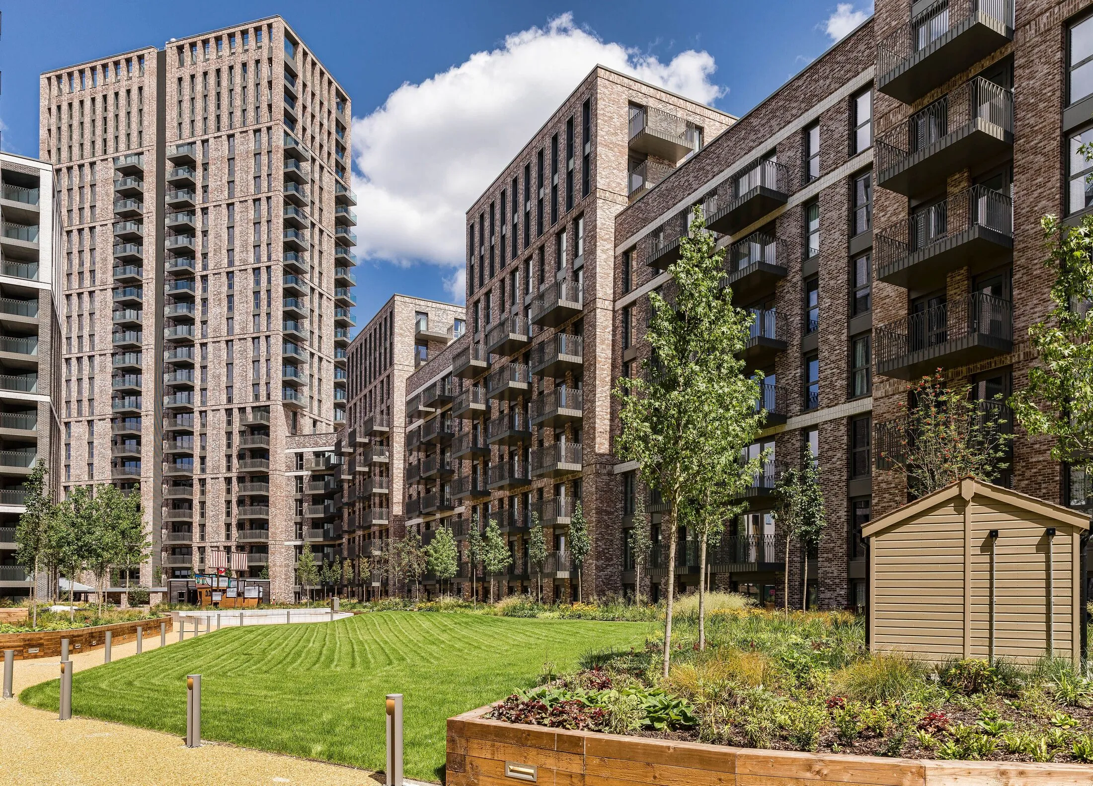 Flat Engineers Way in Greater London