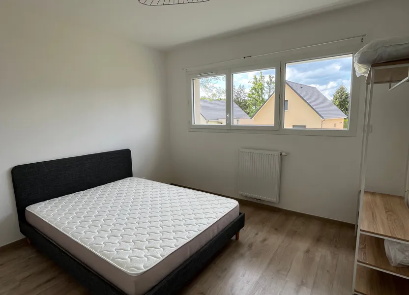 Maison Rue de la Croix Roger à Heudebouville